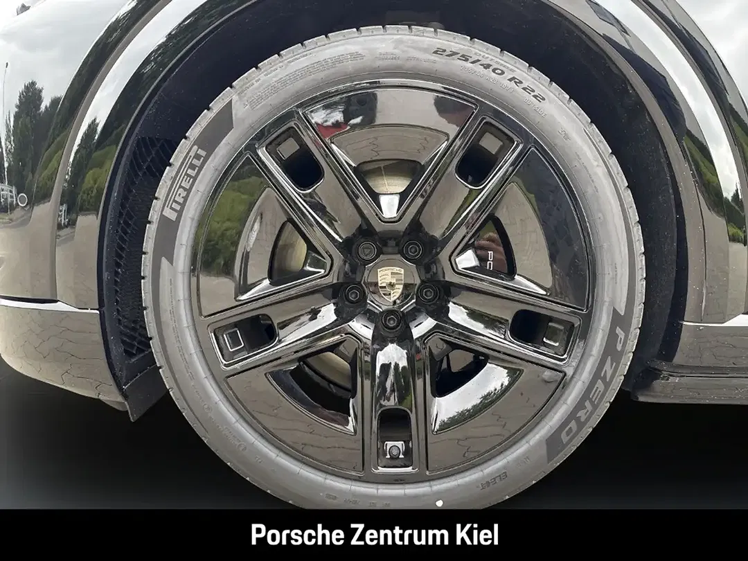 Porsche Cayenne - Thumbnail 6
