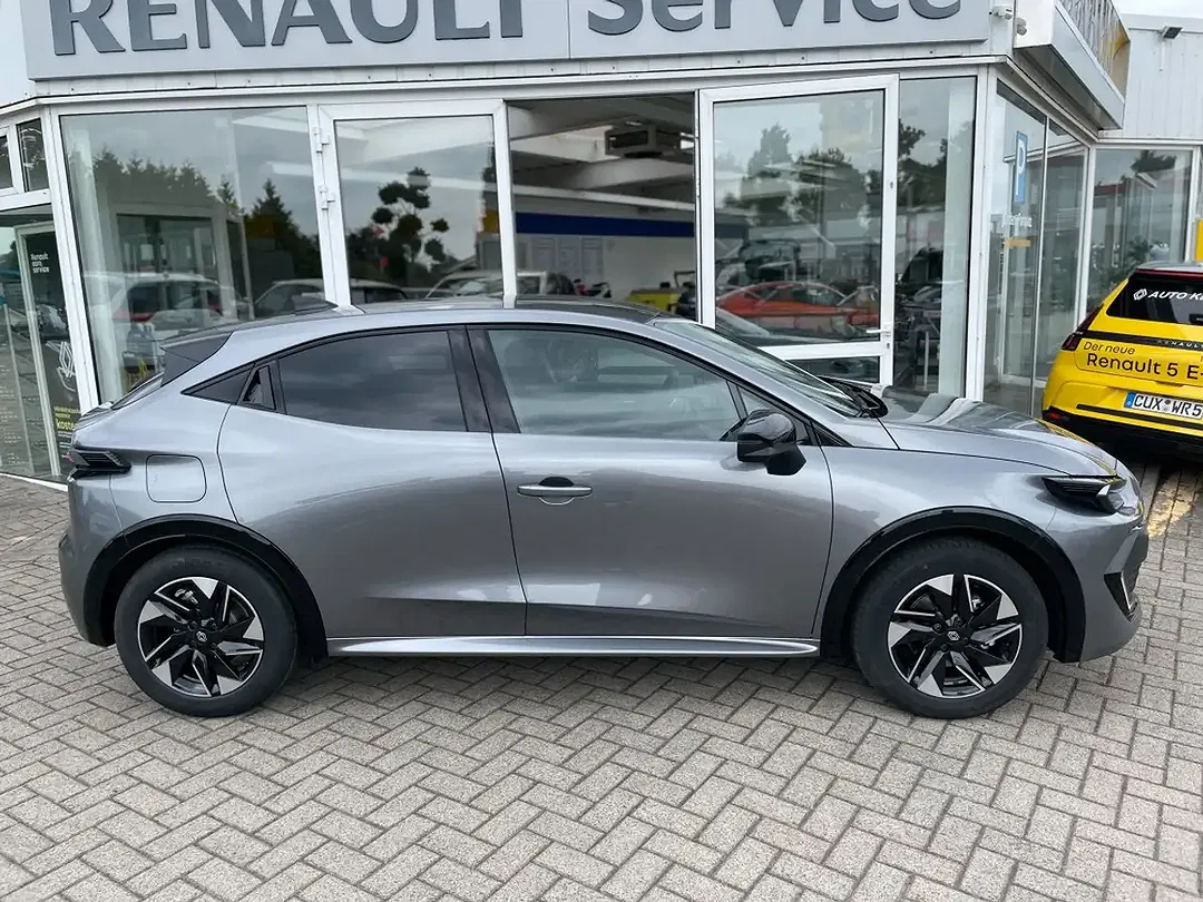 Renault Clio - Thumbnail 6