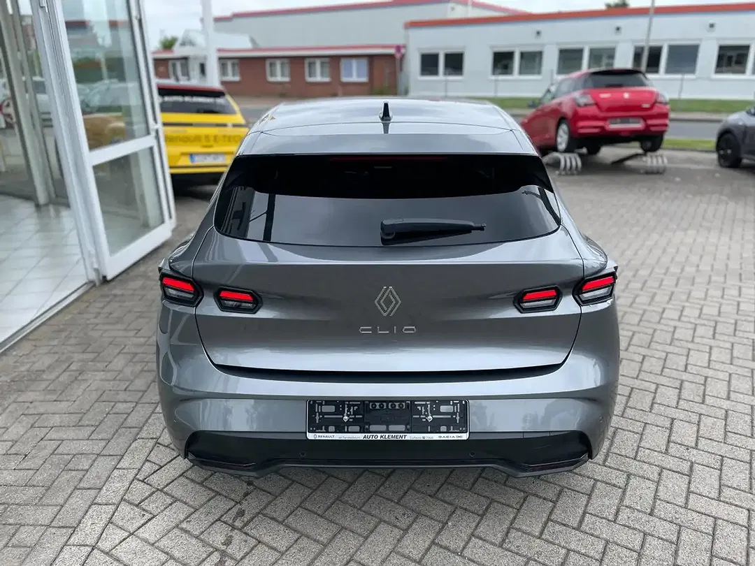 Renault Clio - Thumbnail 8