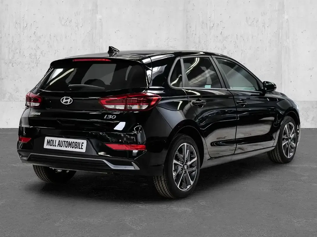 Hyundai i30 - Thumbnail 2