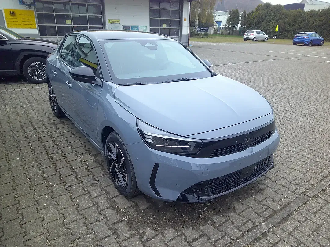 Opel Corsa - Thumbnail 2