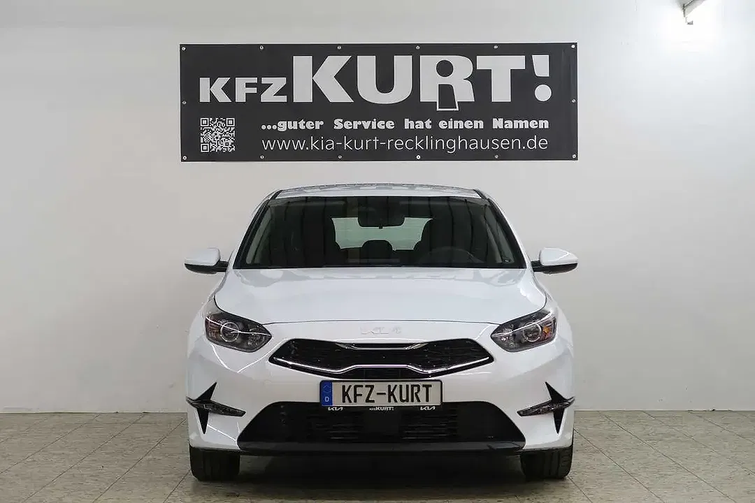 Kia Ceed / cee'd - Thumbnail 2