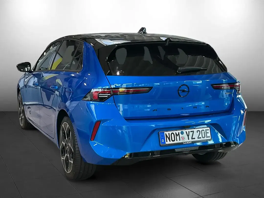 Opel Astra - Thumbnail 3