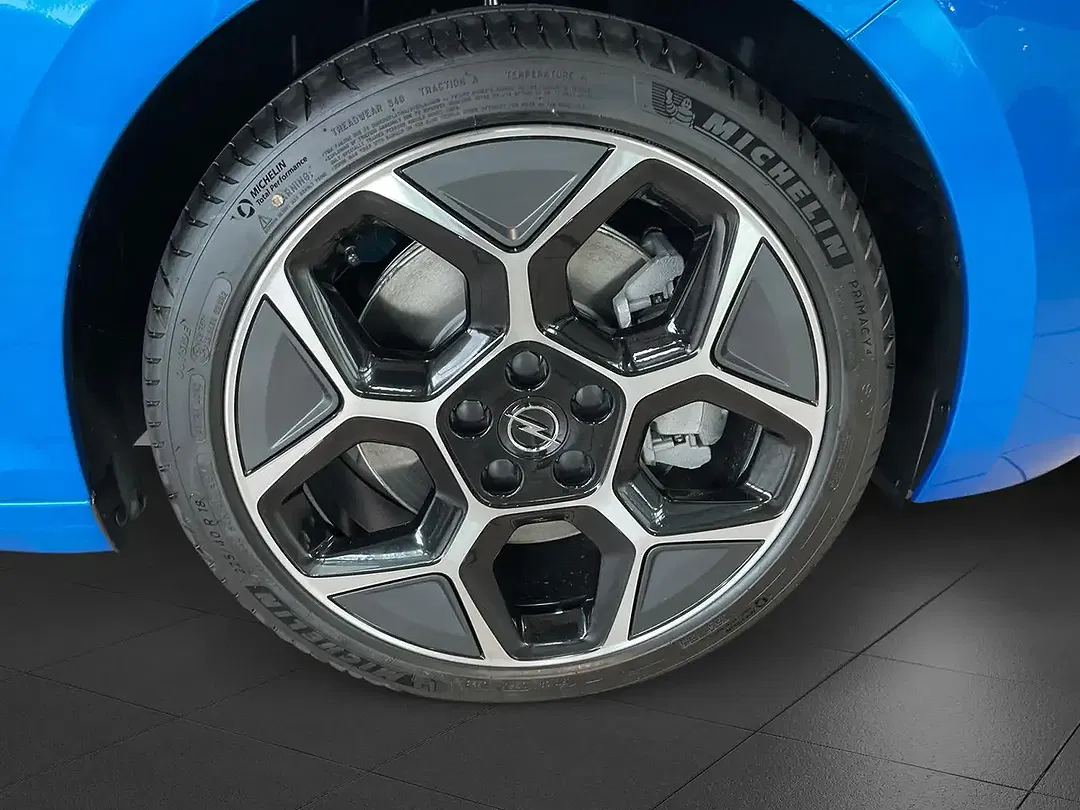 Opel Astra - Thumbnail 4