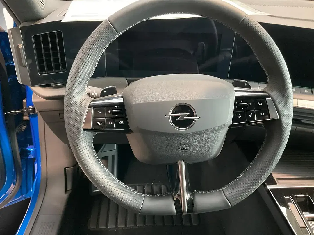 Opel Astra - Thumbnail 9