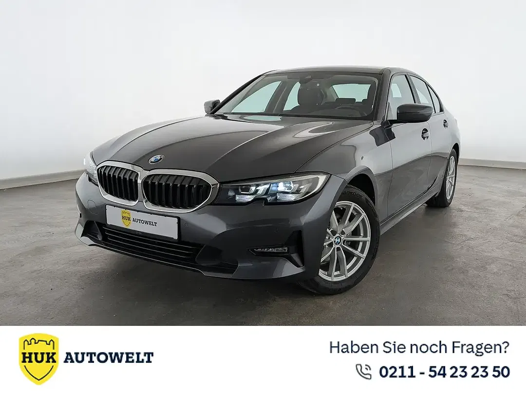 BMW 320 - Thumbnail 1