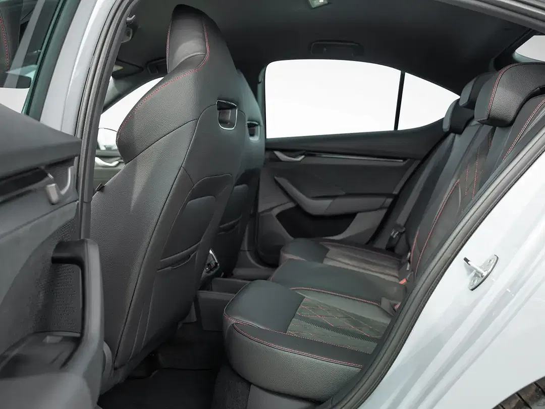 Skoda Octavia - Thumbnail 11