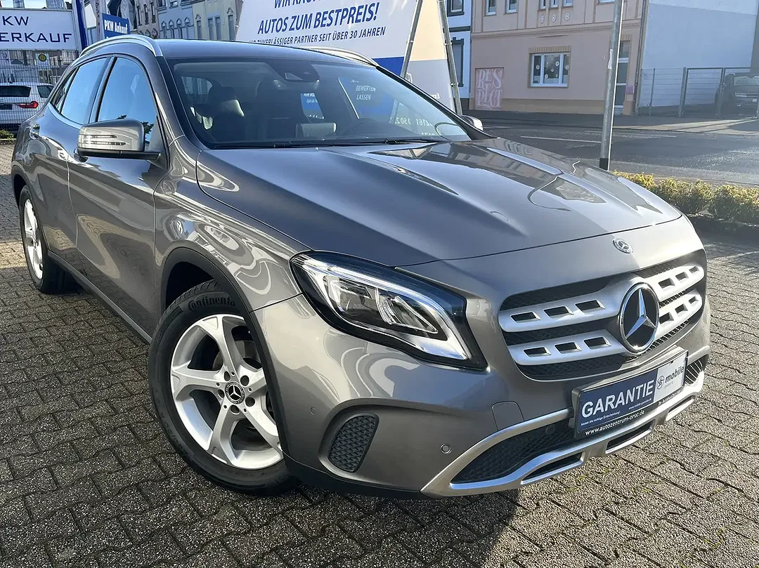 Mercedes-Benz GLA 180 - Afbeelding 1