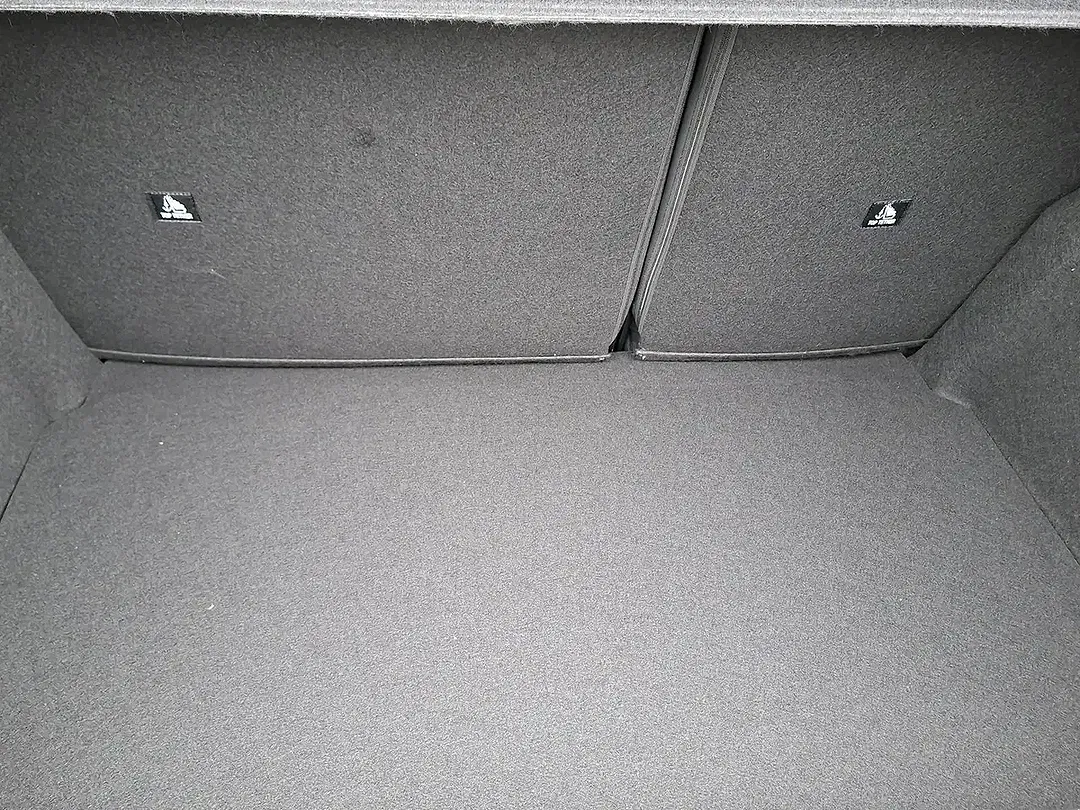 Peugeot 208 - Thumbnail 5