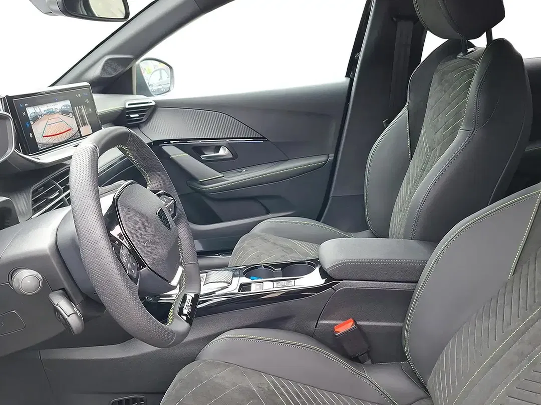 Peugeot 208 - Thumbnail 7