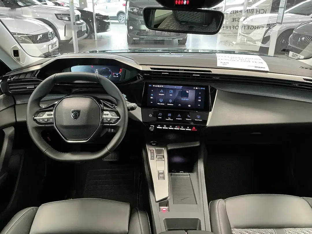 Peugeot 308 - Thumbnail 13