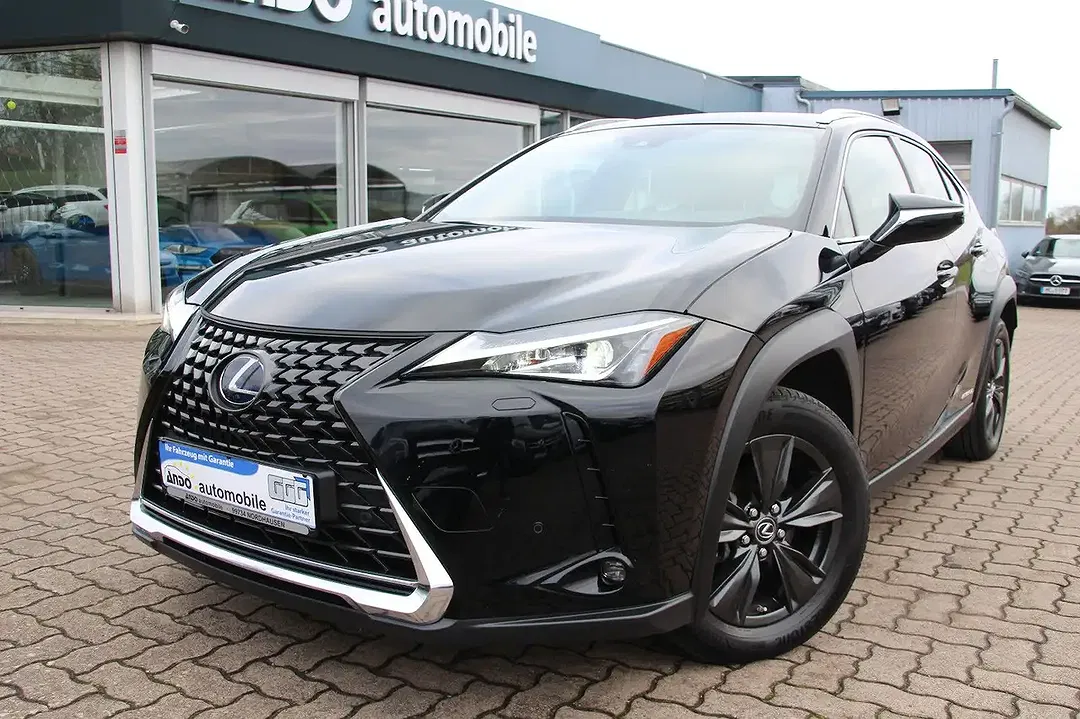 Lexus UX 250h - Thumbnail 2