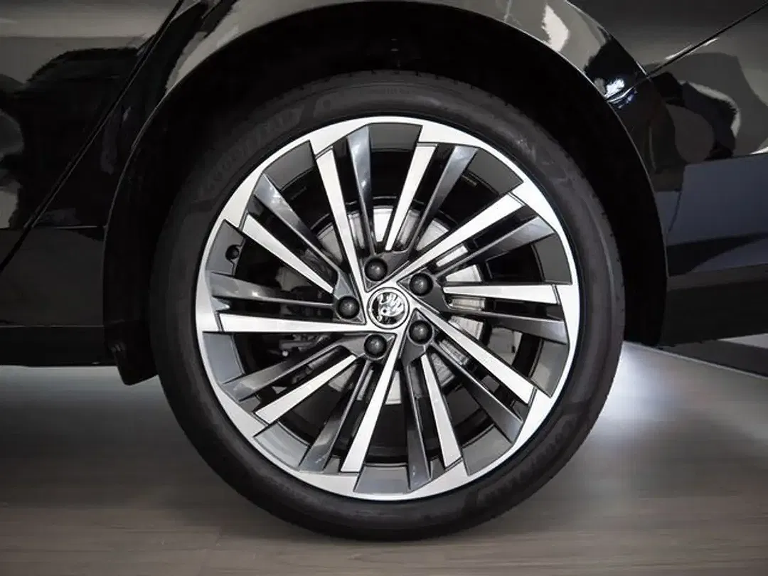 Skoda Superb - Thumbnail 10
