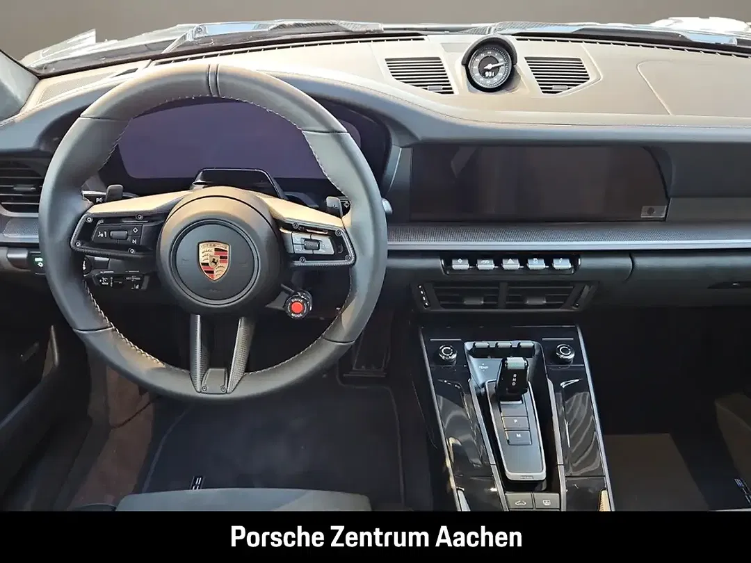 Porsche 992 - Thumbnail 13