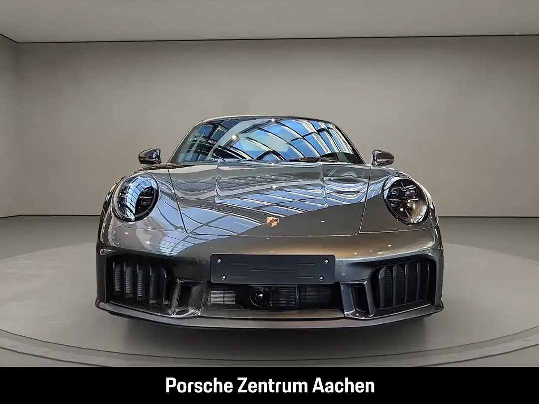 Porsche 992 - Thumbnail 4