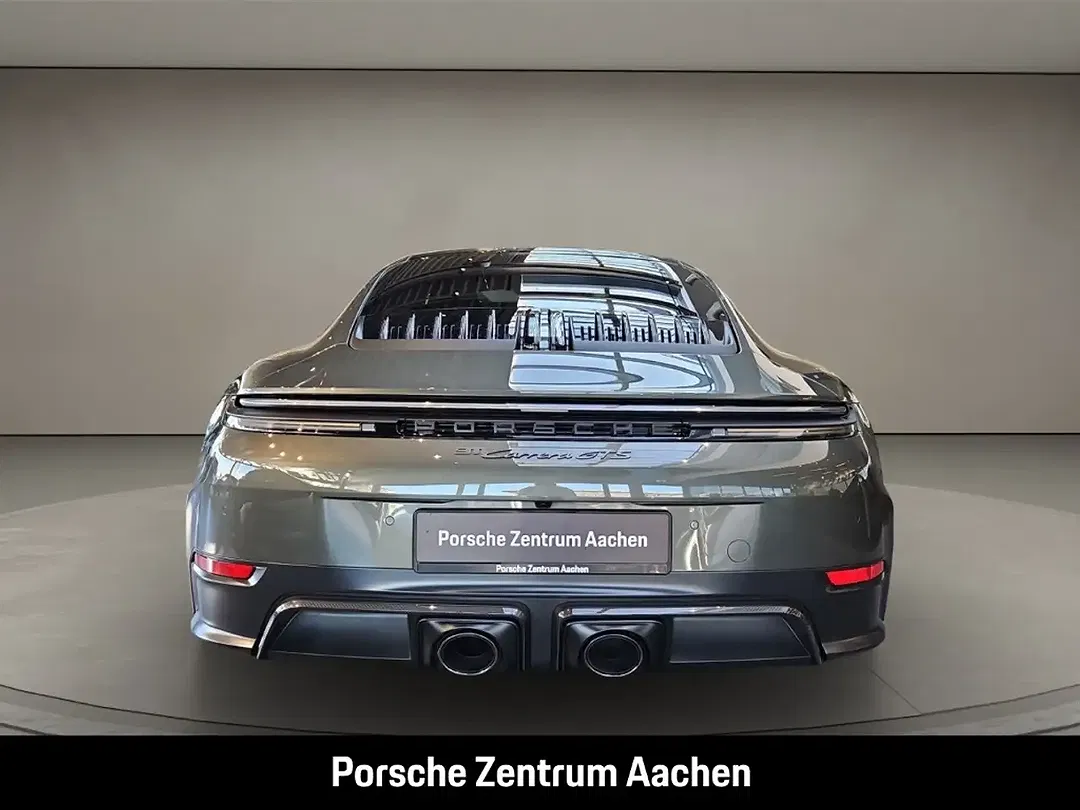 Porsche 992 - Thumbnail 5