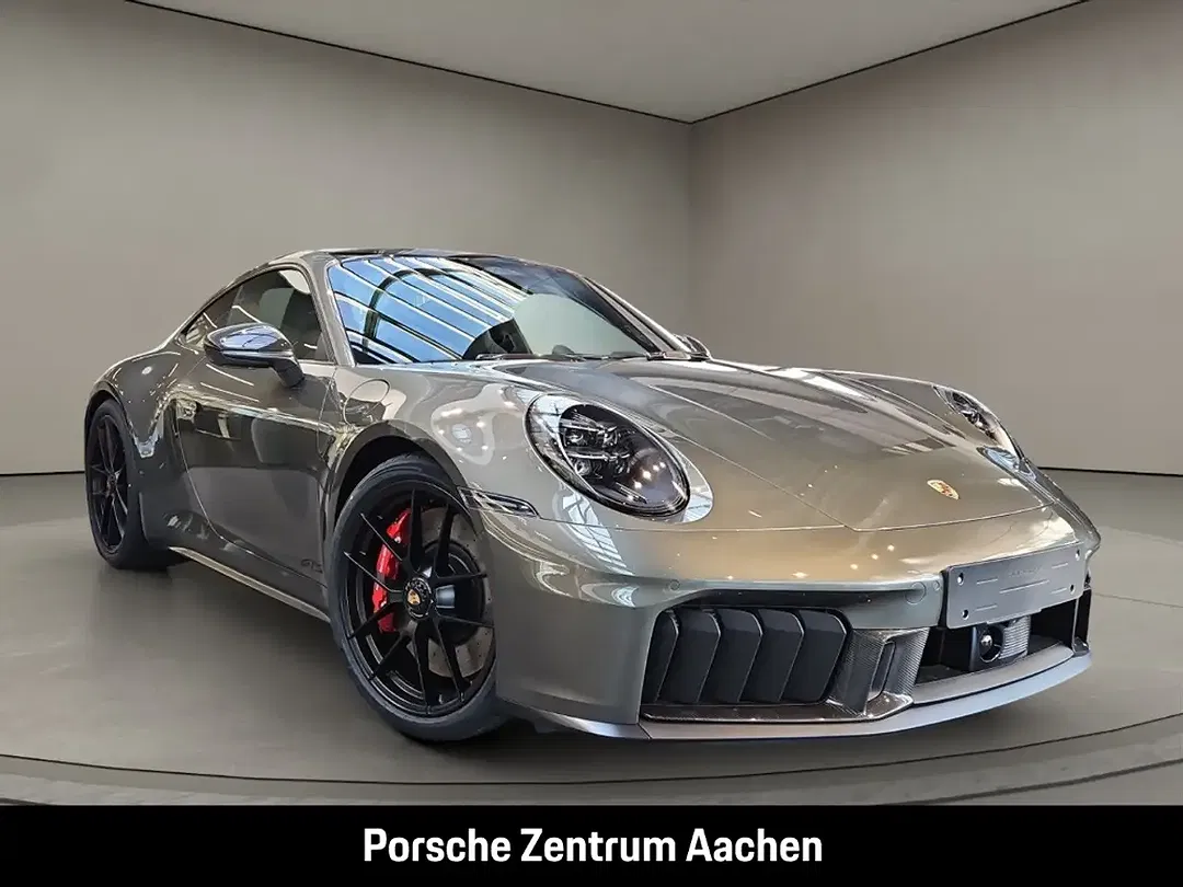 Porsche 992 - Thumbnail 8