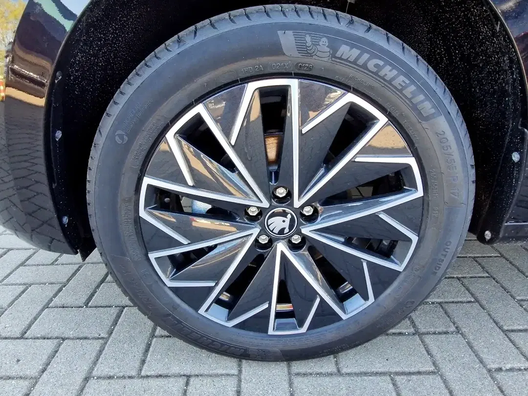 Skoda Kamiq - Thumbnail 14