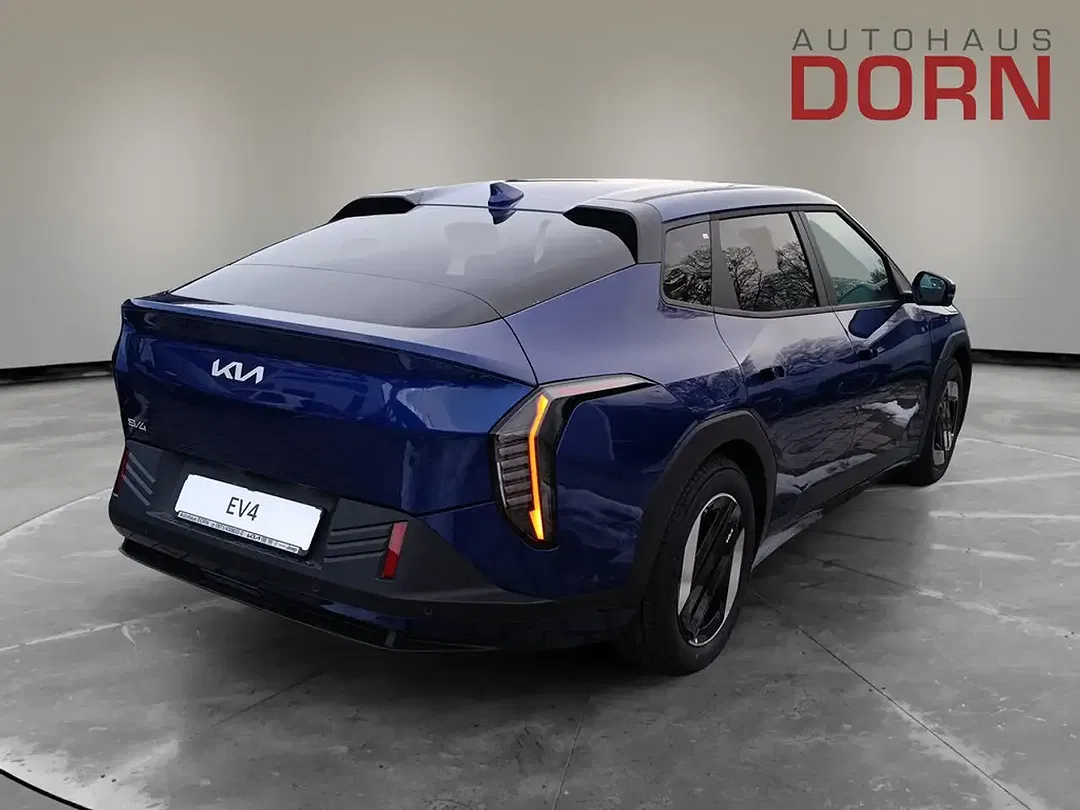 Kia EV4 - Thumbnail 3