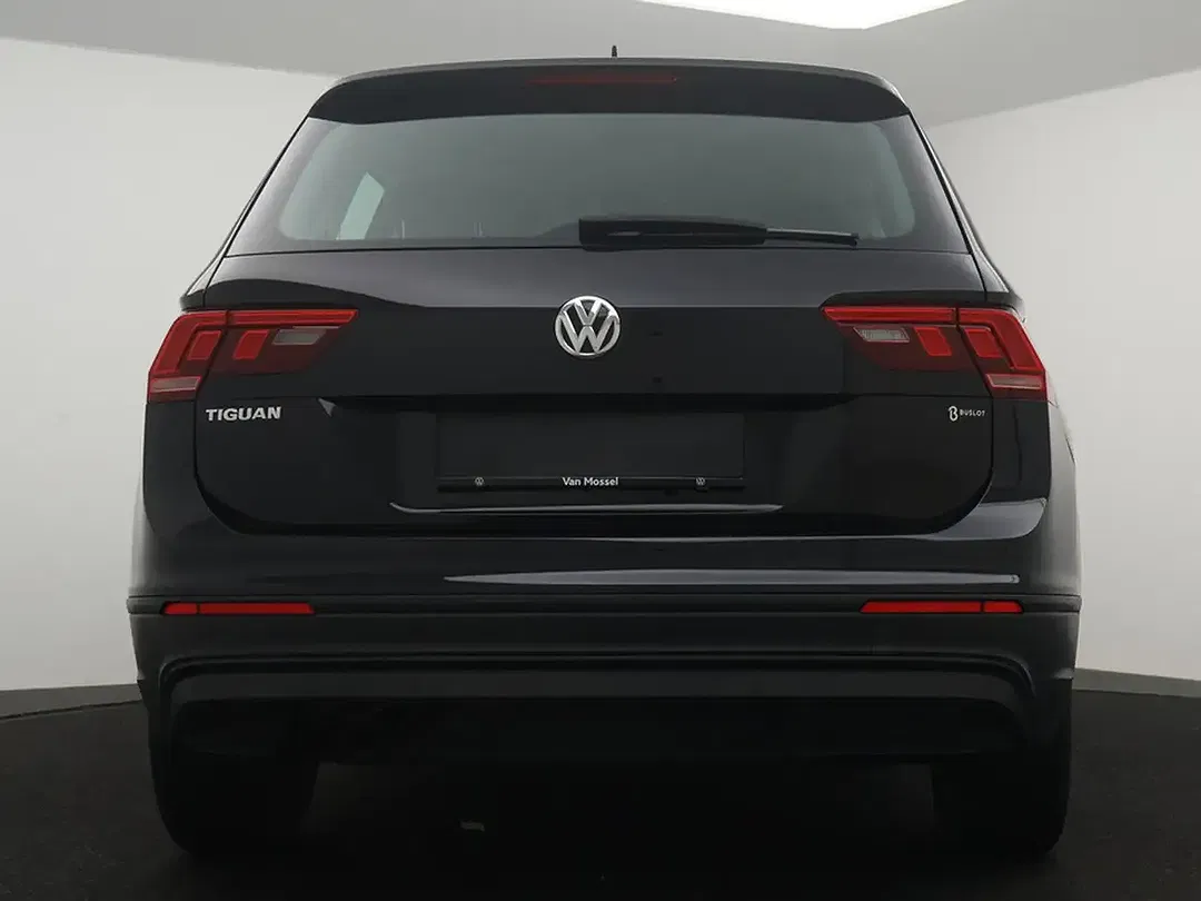 Volkswagen Tiguan - Thumbnail 4