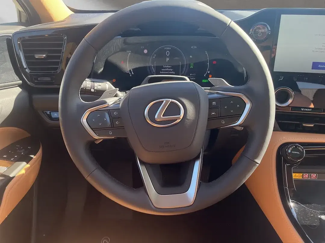 Lexus NX 450h+ - Thumbnail 10