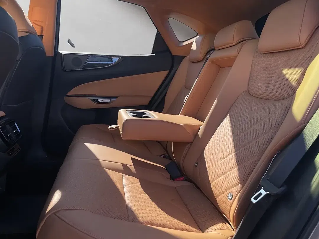 Lexus NX 450h+ - Thumbnail 15