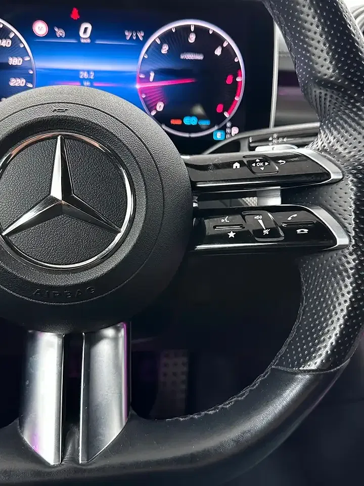 Mercedes-Benz C 300 - Thumbnail 28