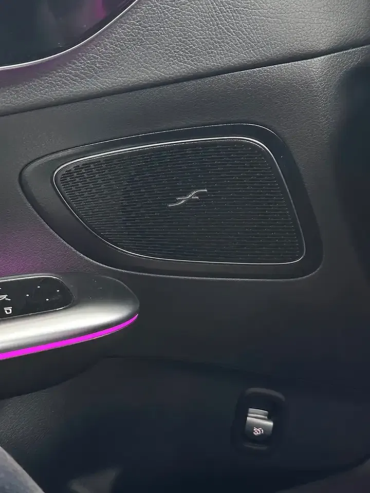 Mercedes-Benz C 300 - Thumbnail 30