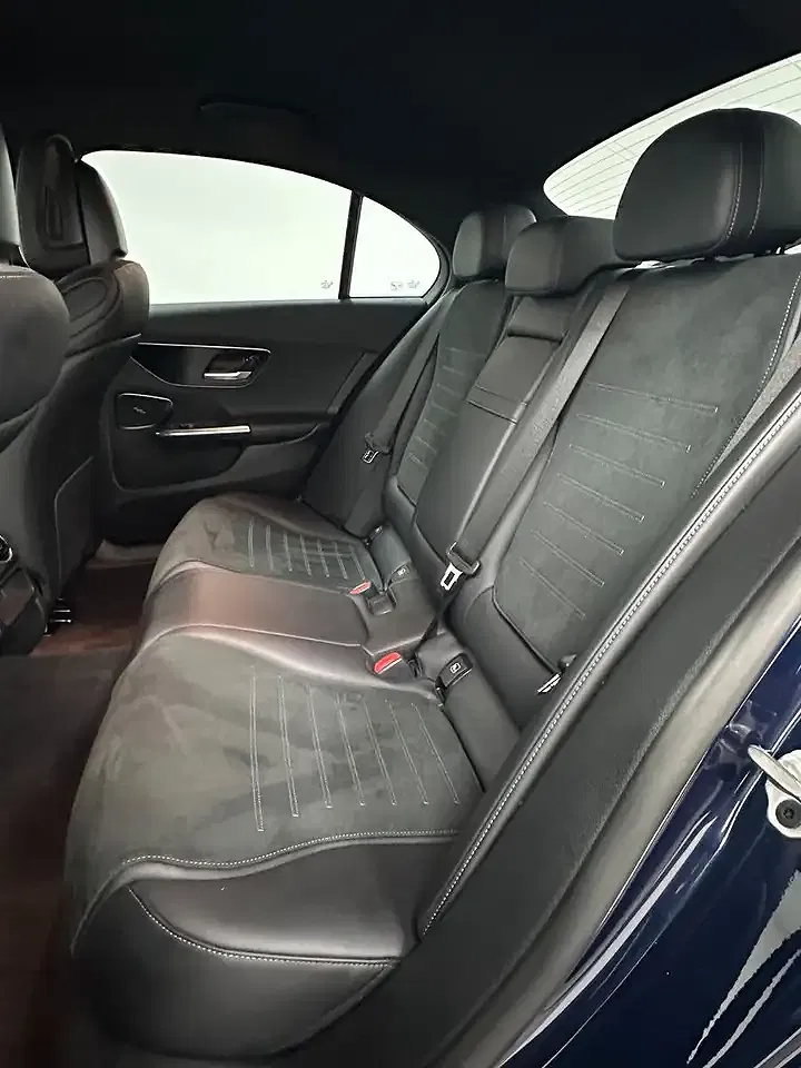 Mercedes-Benz C 300 - Thumbnail 9