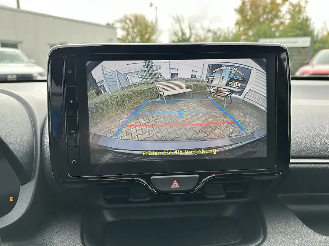 Mazda 2 - Thumbnail 9