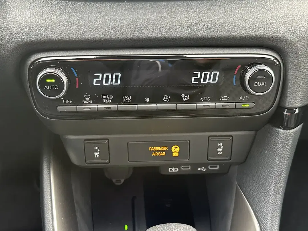 Mazda 2 - Thumbnail 10