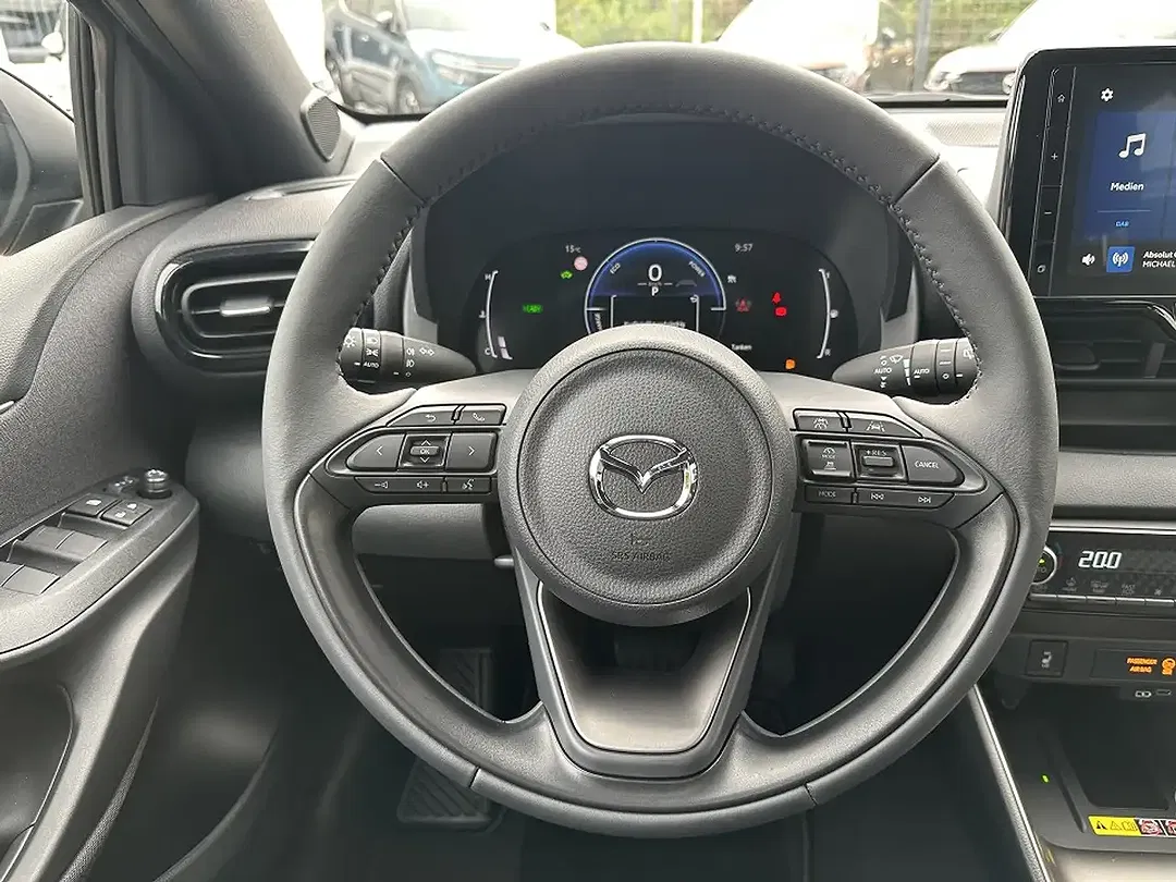 Mazda 2 - Thumbnail 12