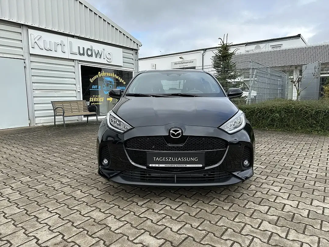 Mazda 2 - Thumbnail 2