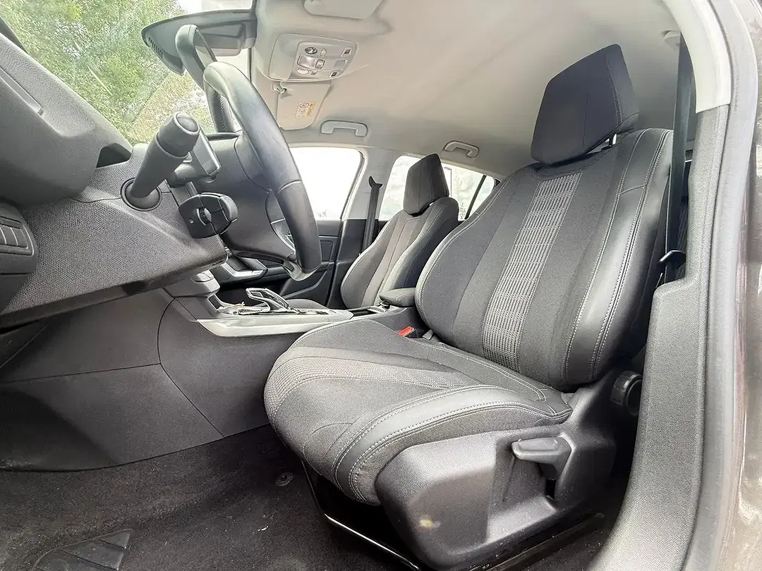 Peugeot 308 - Thumbnail 12