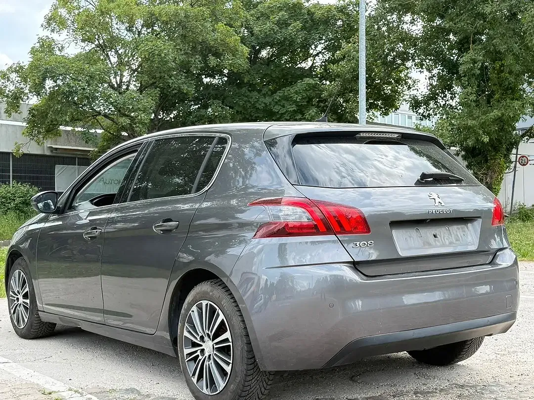 Peugeot 308 - Thumbnail 5