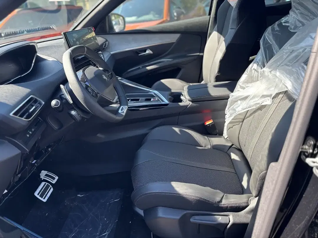 Peugeot 5008 - Thumbnail 8