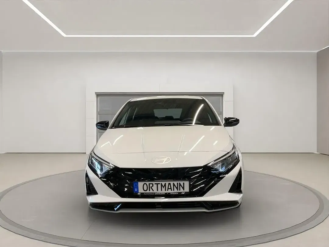 Hyundai i20 - Thumbnail 2