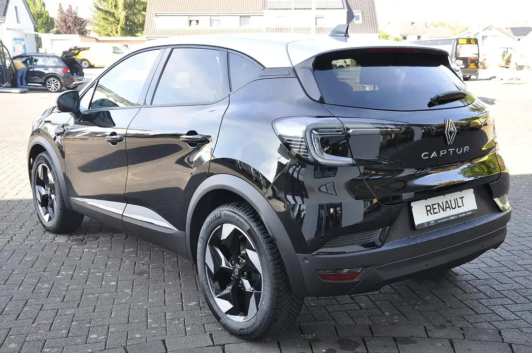 Renault Captur - Thumbnail 8