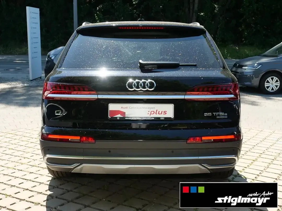 Audi Q7 - Thumbnail 13