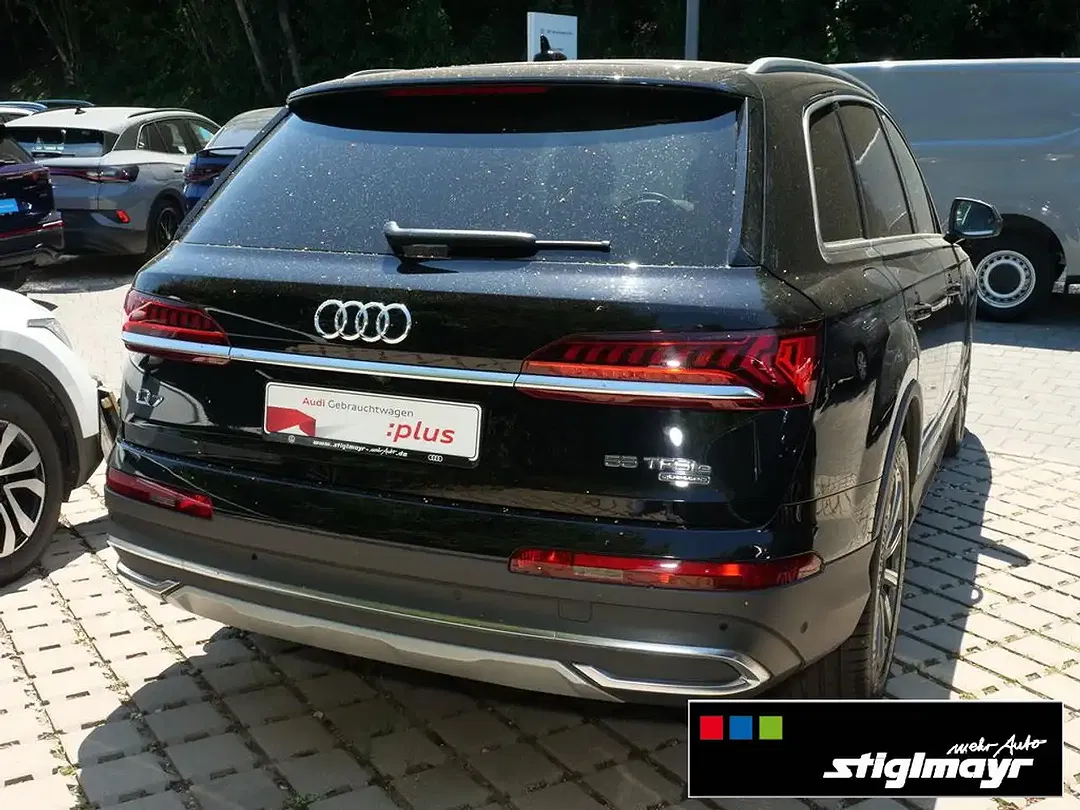 Audi Q7 - Thumbnail 3