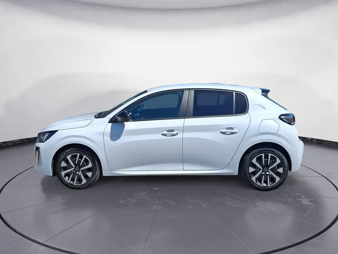 Peugeot 208 - Thumbnail 3