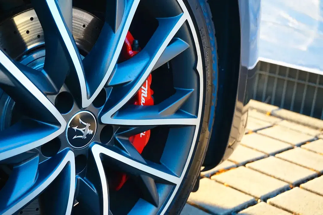 Maserati Ghibli - Thumbnail 11