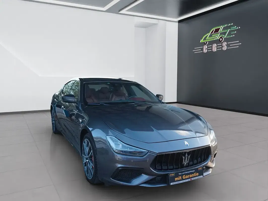 Maserati Ghibli - Thumbnail 5