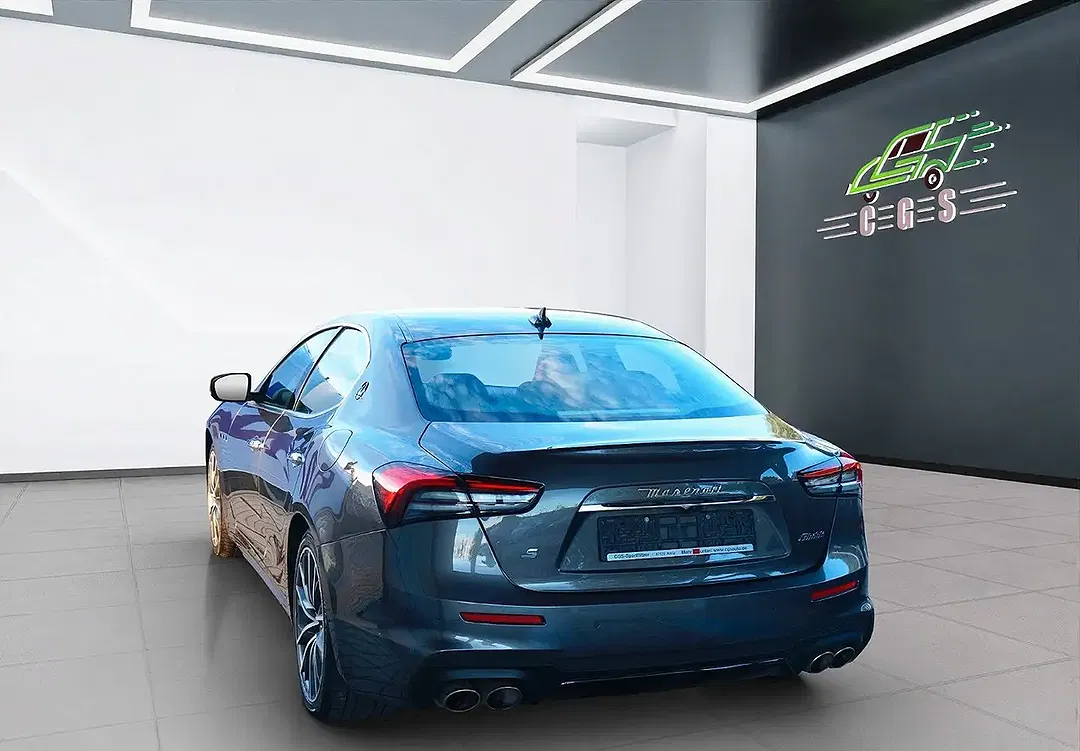 Maserati Ghibli - Thumbnail 9