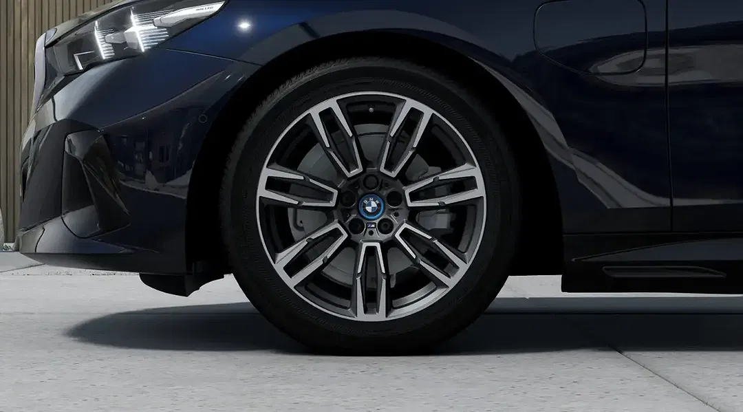 BMW 530 - Thumbnail 6