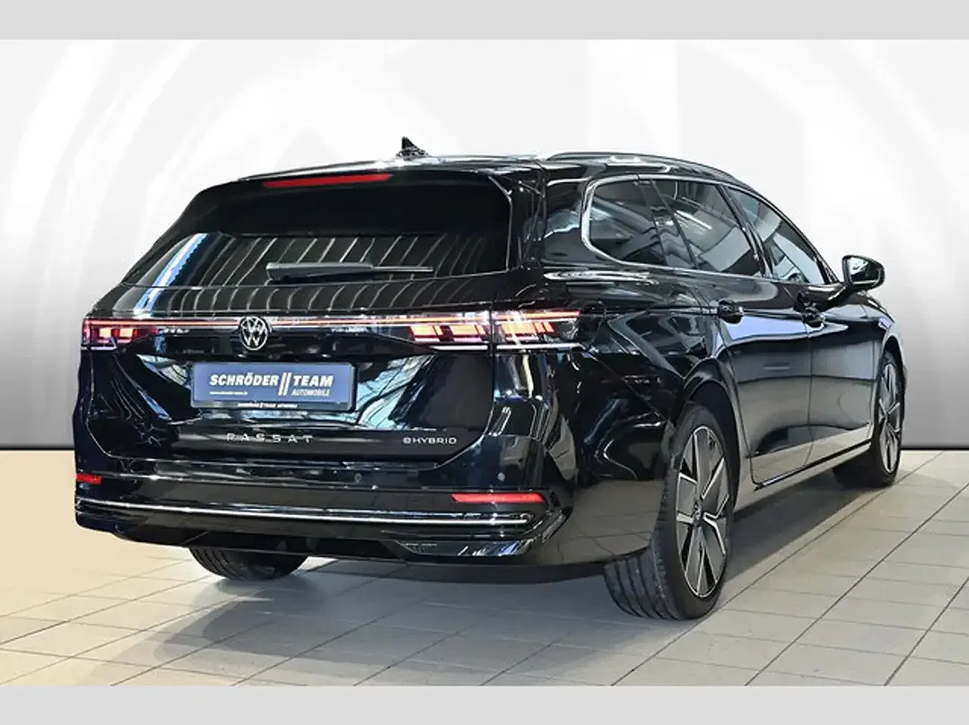 Volkswagen Passat Variant - Thumbnail 3