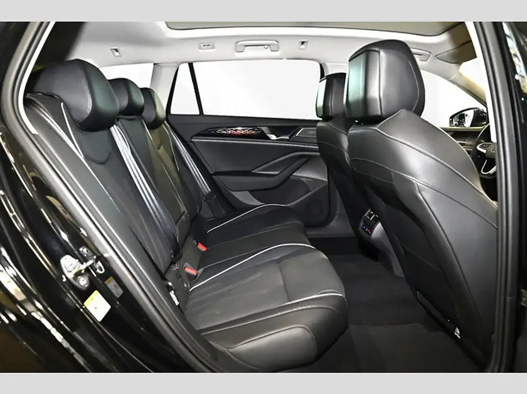 Volkswagen Passat Variant - Thumbnail 7