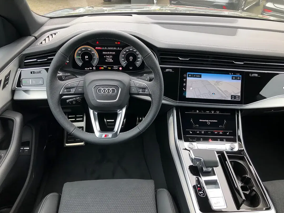 Audi Q8 - Thumbnail 5