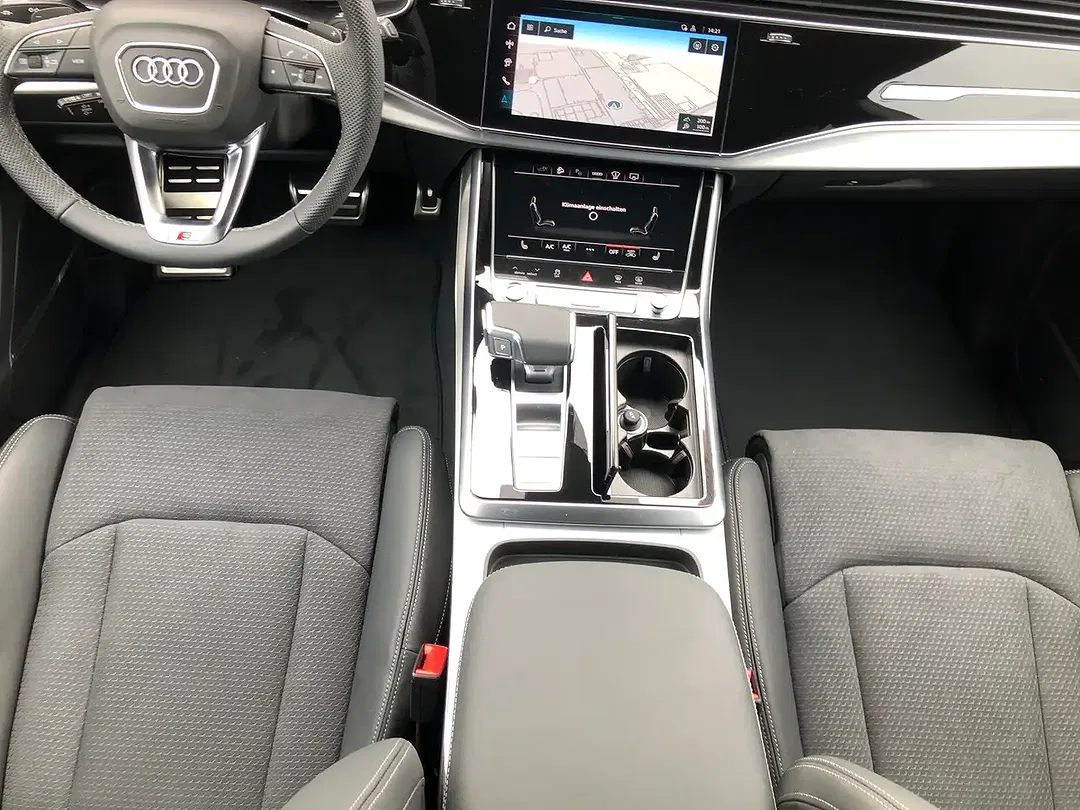 Audi Q8 - Thumbnail 7
