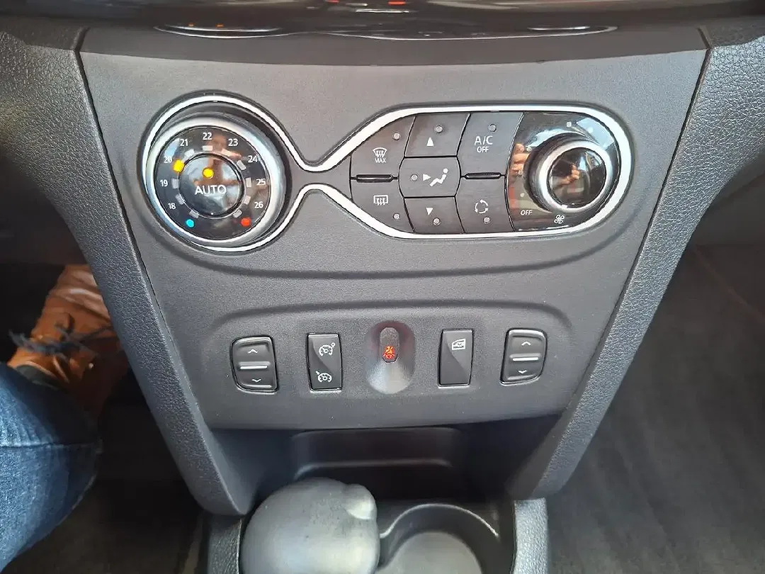Dacia Sandero - Thumbnail 14